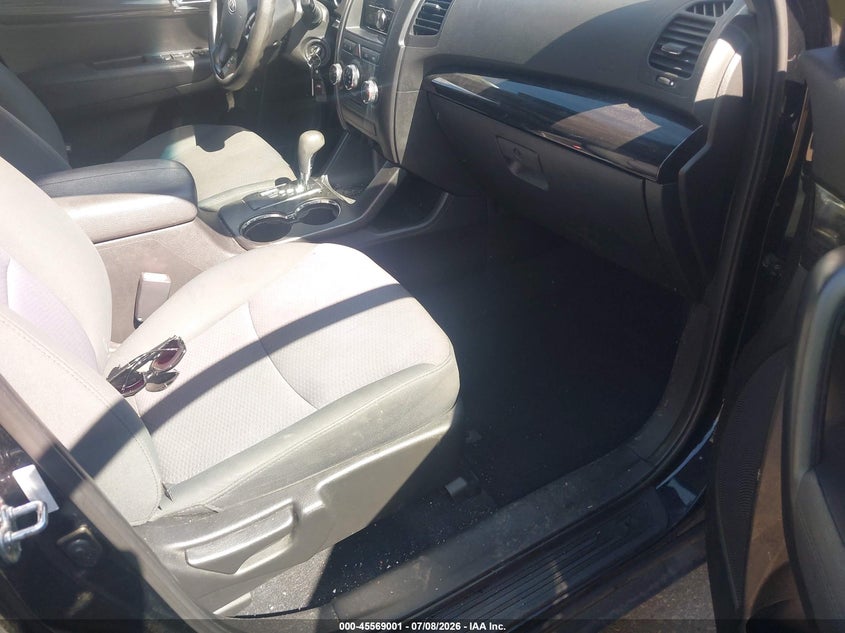 2013 Kia Sorento VIN 5XYKT3A12DG392505 IAAI salvage auction — NORMAL WEAR, Clear (Colorado), sold $650 on 2026-07-21 (photo 5)