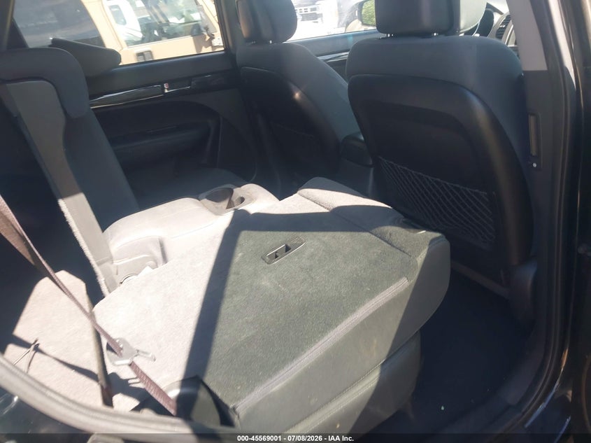 2013 Kia Sorento VIN 5XYKT3A12DG392505 IAAI salvage auction — NORMAL WEAR, Clear (Colorado), sold $650 on 2026-07-21 (photo 8)
