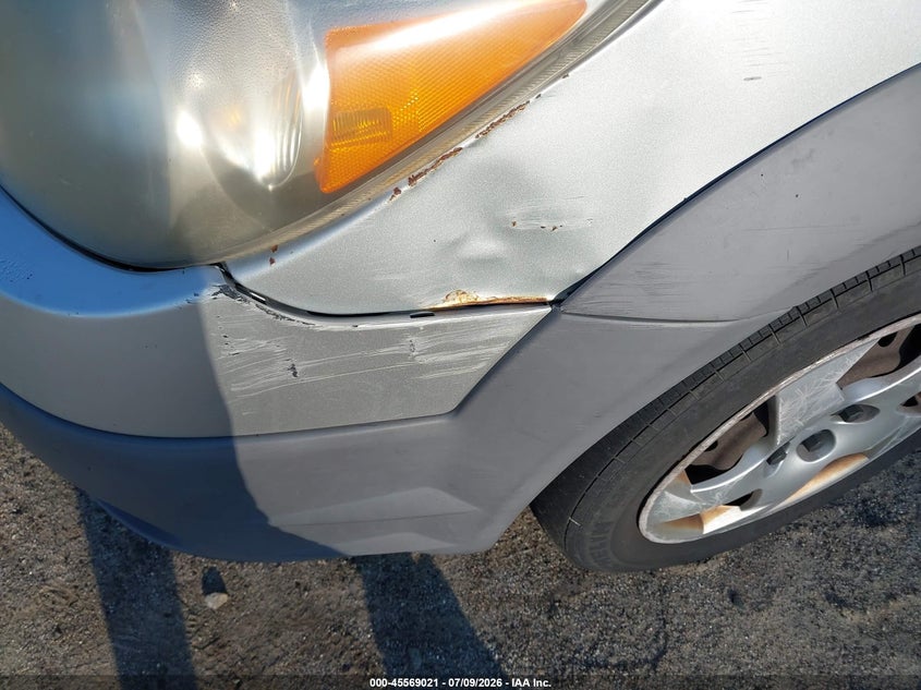 2004 Pontiac Vibe VIN 5Y2SL62824Z421628 IAAI salvage auction — NORMAL WEAR, Clear (Massachusetts), sold $425 on 2026-07-18 (photo 6)
