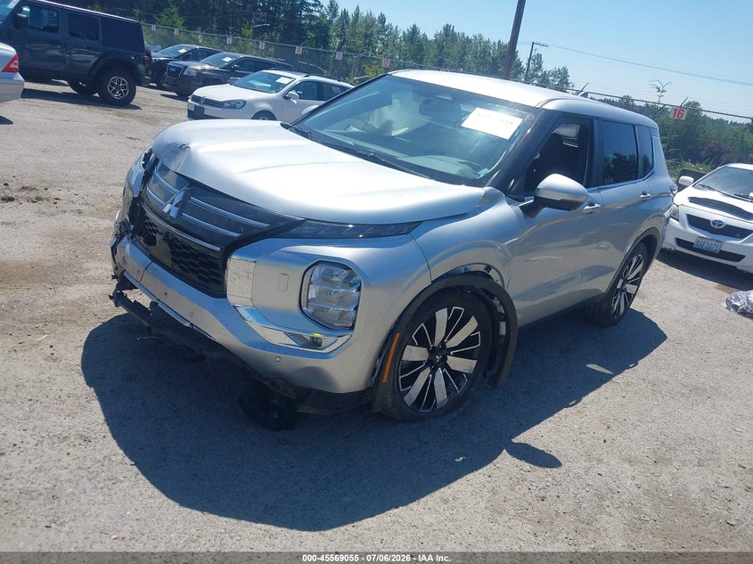 2025 Mitsubishi Outlander VIN JA4J4VA8XSZ038807 IAAI salvage auction — FRONT END, Salvage Title, sold $8,450 on 2026-07-15 (photo 2)
