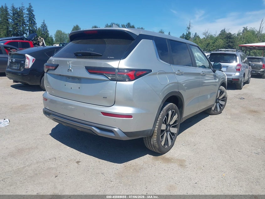 2025 Mitsubishi Outlander VIN JA4J4VA8XSZ038807 IAAI salvage auction — FRONT END, Salvage Title, sold $8,450 on 2026-07-15 (photo 4)