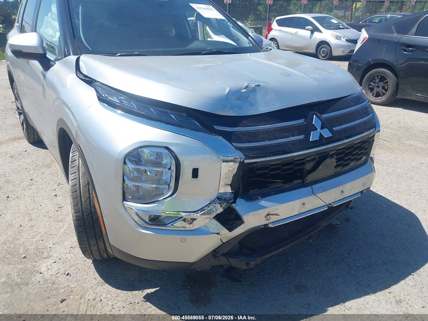 2025 Mitsubishi Outlander VIN JA4J4VA8XSZ038807 IAAI salvage auction — FRONT END, Salvage Title, sold $8,450 on 2026-07-15 (photo 6)