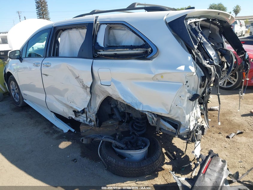 2021 Toyota Sienna VIN 5TDYRKEC9MS014232 IAAI salvage auction — ROLLOVER, Salvage (California), sold $25 on 2026-07-21 (photo 6)