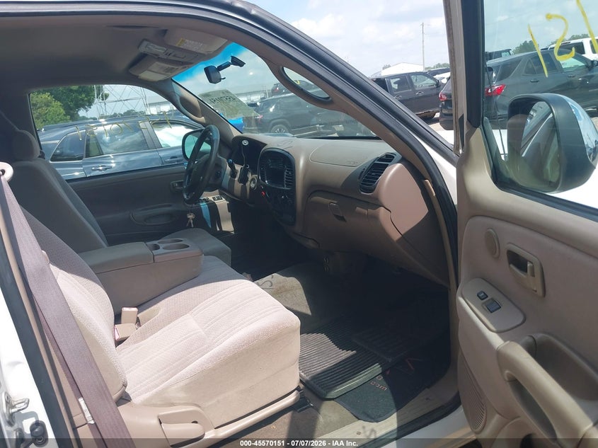 2000 Toyota Tundra VIN 5TBBT4414YS014964 IAAI salvage auction — SIDE, Salvage (Indiana), sold $50 on 2026-07-29 (photo 5)