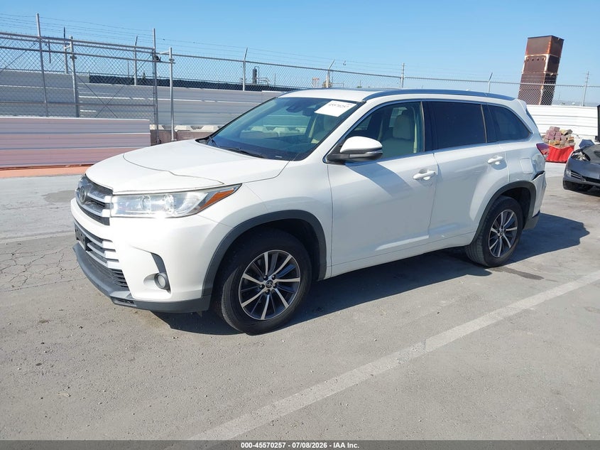 2017 Toyota Highlander VIN 5TDKZRFH5HS518873 IAAI salvage auction — REAR END, Salvage (California), sold $10,600 on 2026-07-29 (photo 2)