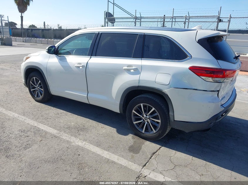 2017 Toyota Highlander VIN 5TDKZRFH5HS518873 IAAI salvage auction — REAR END, Salvage (California), sold $10,600 on 2026-07-29 (photo 3)