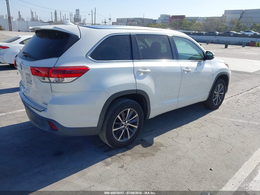 2017 Toyota Highlander VIN 5TDKZRFH5HS518873 IAAI salvage auction — REAR END, Salvage (California), sold $10,600 on 2026-07-29 (photo 4)
