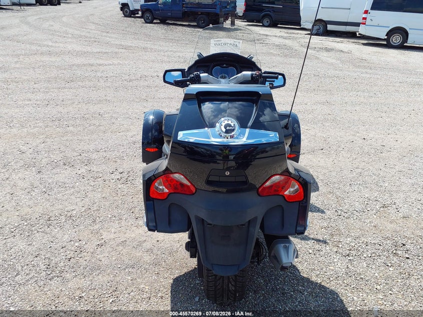 2011 Can-am Spyder roadster VIN 2BXJBLC1XBV000012 IAAI salvage auction — UNDERCARRIAGE, Salvage (Illinois), sold $3,000 on 2026-08-18 (photo 6)