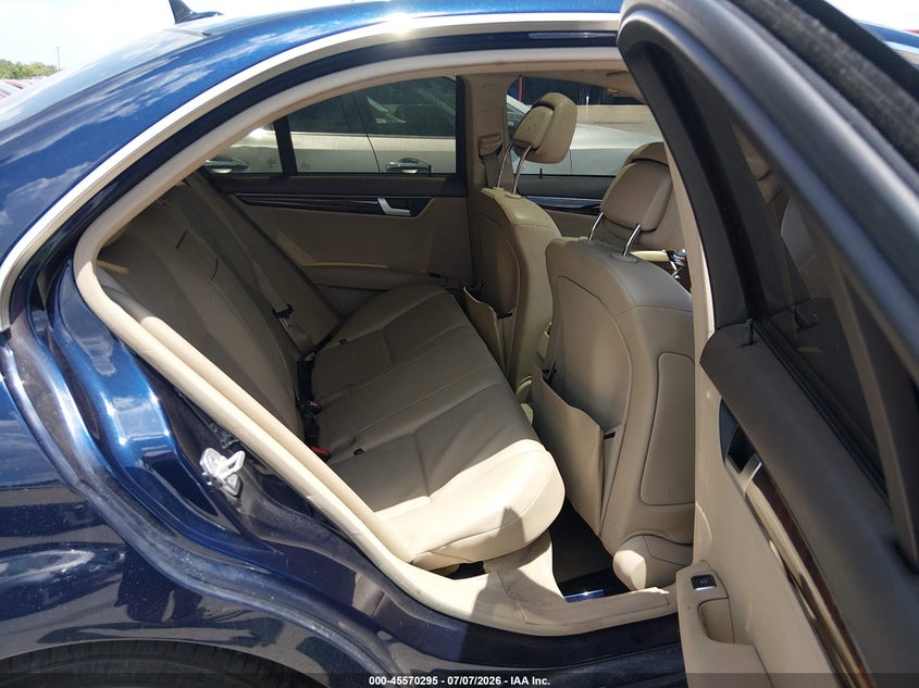 2014 Mercedes-benz C-klasse VIN WDDGF4HB2EG229861 IAAI salvage auction — NORMAL WEAR, Original (Texas), sold $600 on 2026-07-29 (photo 8)