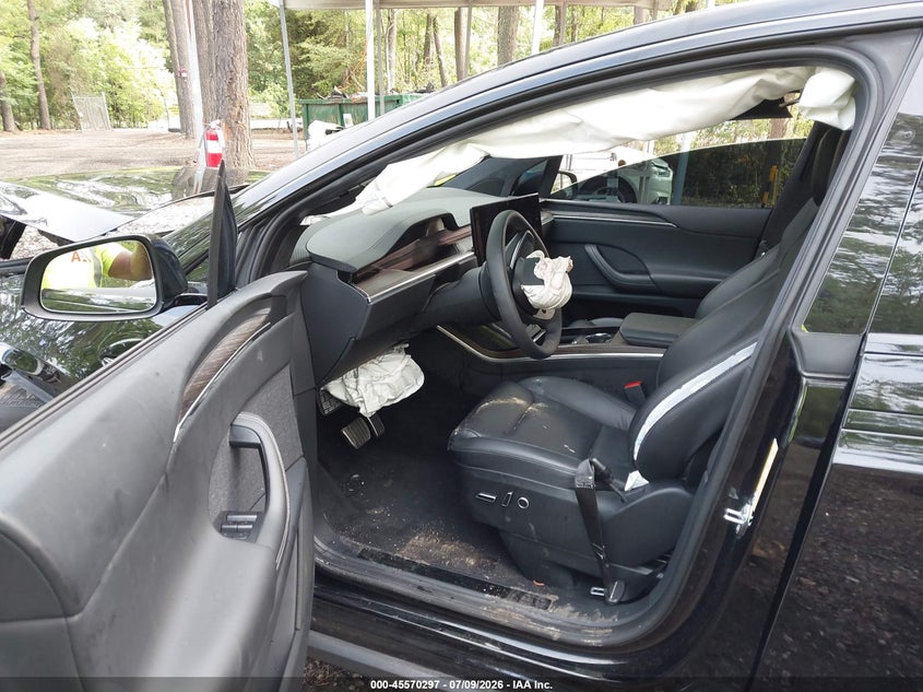 2023 Tesla Model x VIN 7SAXCBE52PF377482 IAAI salvage auction — FRONT END, Salvage (Virginia), sold $15,250 on 2026-08-20 (photo 5)