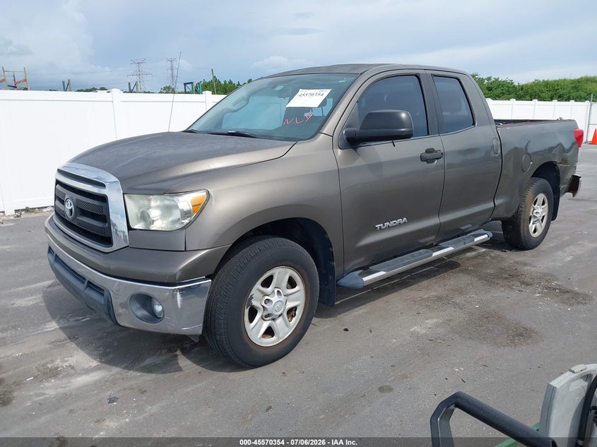 2010 Toyota Tundra VIN 5TFRU5F13AX023564 IAAI salvage auction — NORMAL WEAR, Clear (Florida), sold $3,325 on 2026-07-29 (photo 2)