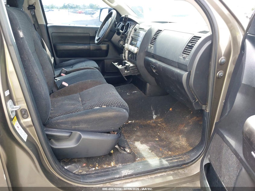 2010 Toyota Tundra VIN 5TFRU5F13AX023564 IAAI salvage auction — NORMAL WEAR, Clear (Florida), sold $3,325 on 2026-07-29 (photo 5)