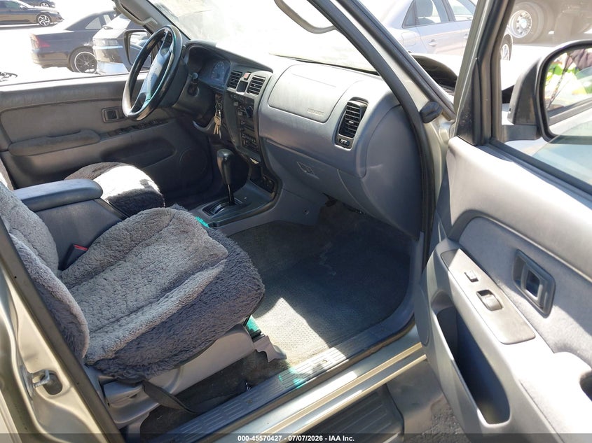 2000 Toyota 4runner VIN JT3GM84R9Y0060529 IAAI salvage auction — NORMAL WEAR, Salvage (California), sold $1,000 on 2026-07-29 (photo 5)