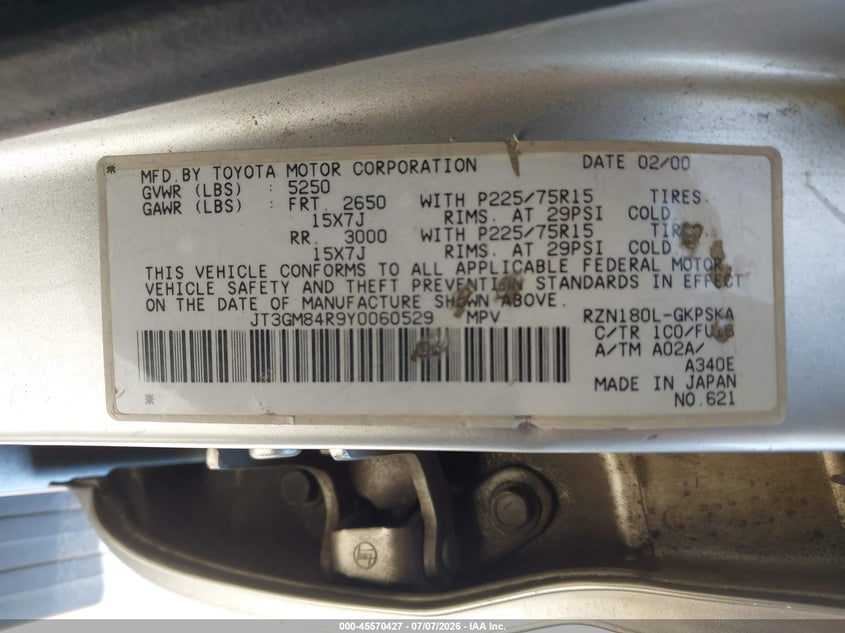 2000 Toyota 4runner VIN JT3GM84R9Y0060529 IAAI salvage auction — NORMAL WEAR, Salvage (California), sold $1,000 on 2026-07-29 (photo 9)