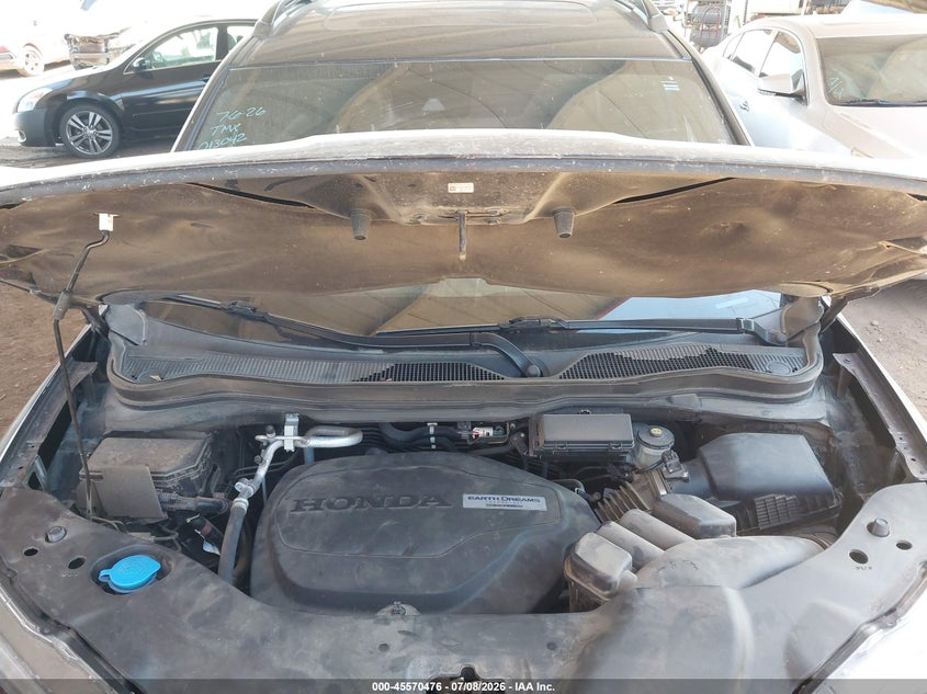 2020 Honda Passport VIN 5FNYF8H55LB013042 IAAI salvage auction — NORMAL WEAR, Clear (Arizona), sold $8,800 on 2026-07-28 (photo 9)