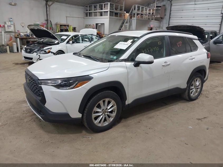 2022 Toyota Corolla cross VIN 7MUCAABG0NV006983 IAAI salvage auction — SIDE, Salvage (Pennsylvania), sold $4,150 on 2026-07-30 (photo 2)
