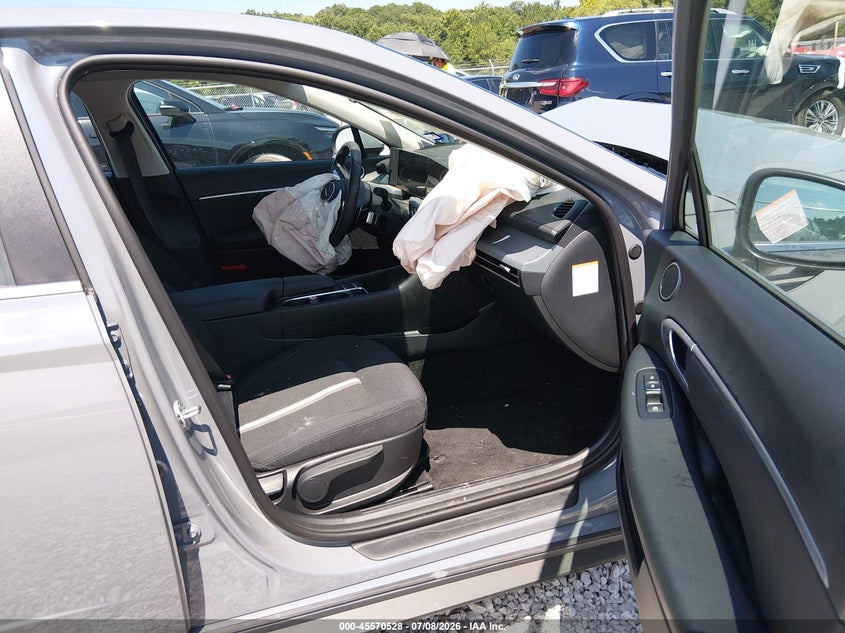 2026 Hyundai Sonata VIN KMHL24JJ6TA156964 IAAI salvage auction — FRONT END, Certificate Of Destruction (Florida), sold $6,025 on 2026-07-15 (photo 5)