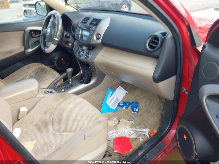 2006 Toyota Rav4 VIN JTMBK31V966008778 IAAI salvage auction — NORMAL WEAR, Clear (Virginia), sold $550 on 2026-07-31 (photo 5)