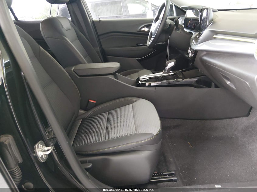 2024 Chevrolet Trax VIN KL77LHE2XRC154951 IAAI salvage auction — FRONT END, Salvage Title, sold $6,400 on 2026-07-29 (photo 5)