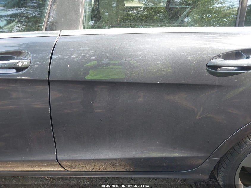 2012 Mercedes-benz Cls-klasse VIN WDDLJ7DB8CA008074 IAAI salvage auction — NORMAL WEAR, Clear (Virginia), sold $1,600 on 2026-07-14 (photo 6)
