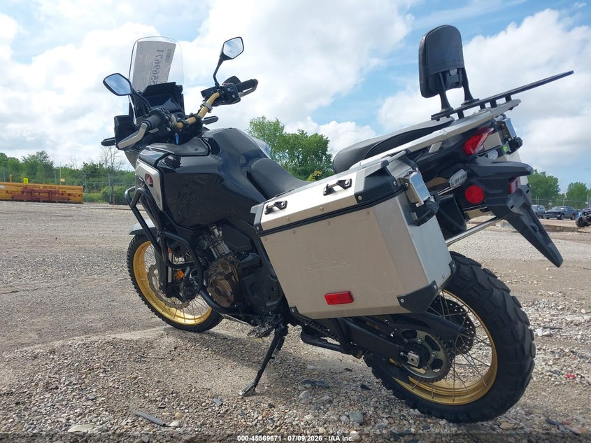 2021 Honda Crf VIN JH2SD1048MK100578 IAAI salvage auction — FRONT END, Salvage Title, sold $2,150 on 2026-07-21 (photo 3)
