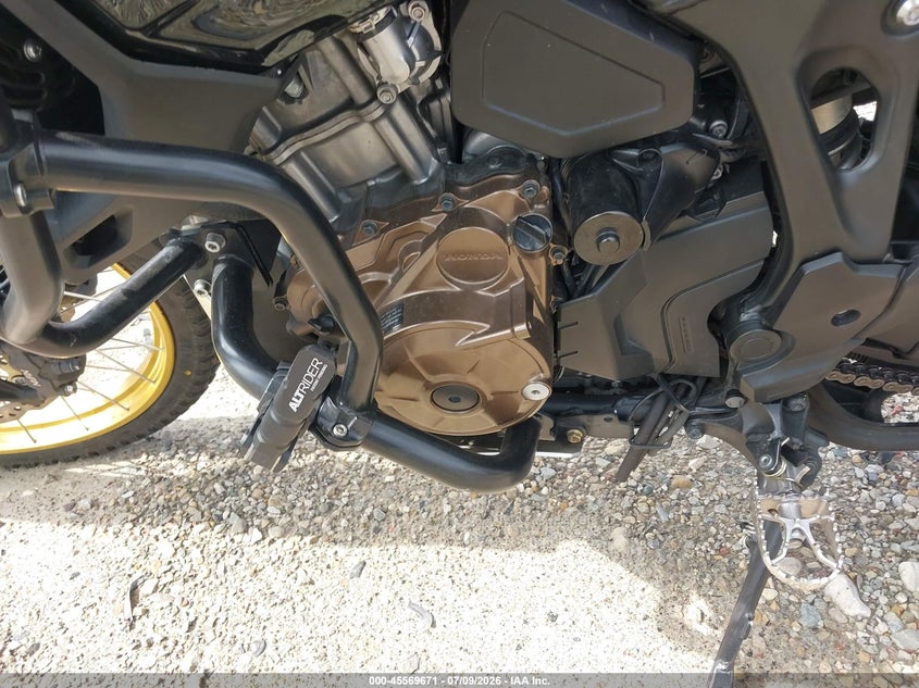 2021 Honda Crf VIN JH2SD1048MK100578 IAAI salvage auction — FRONT END, Salvage Title, sold $2,150 on 2026-07-21 (photo 9)