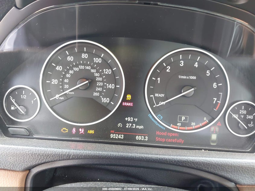 2015 BMW 3er VIN WBA3A5G53FNS87027 IAAI salvage auction — SIDE, Salvage Title, sold $2,500 on 2026-08-02 (photo 7)