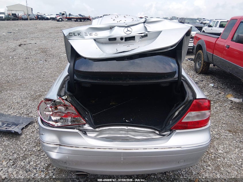 2007 Mercedes-benz Clk-class VIN WDBTJ56H97F229948 IAAI salvage auction — REAR END, Salvage (Tennessee), sold $600 on 2026-08-13 (photo 6)