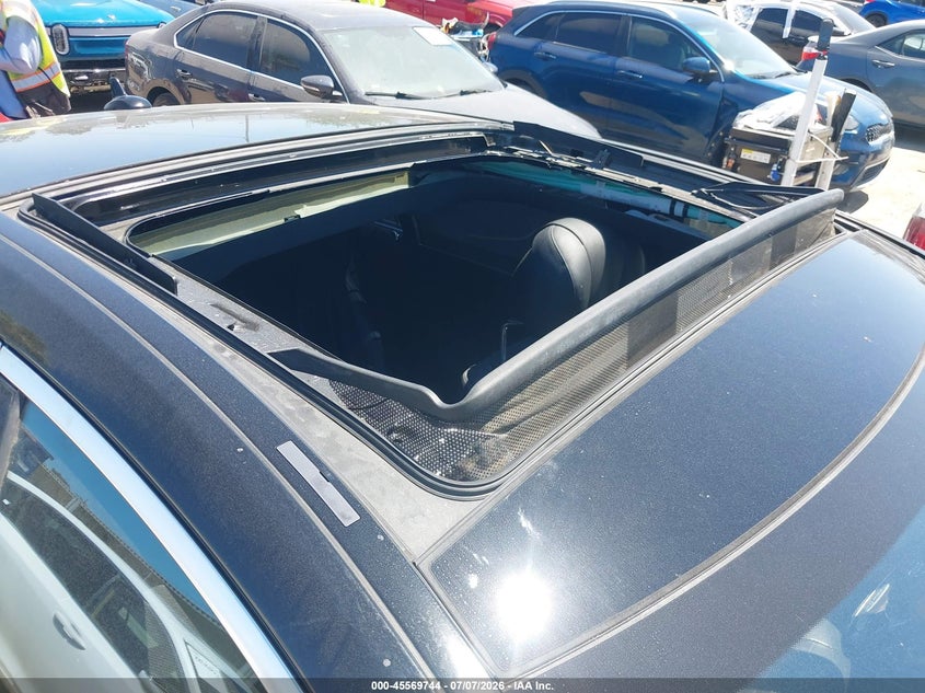 2017 Mercedes-benz S-klasse VIN WDDUG8CB7HA334255 IAAI salvage auction — ROOF, Salvage (California), sold $3,750 on 2026-07-29 (photo 6)