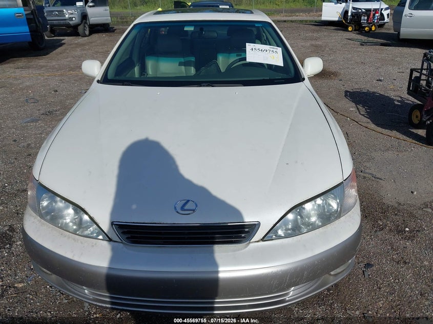 1998 Lexus Es 300 VIN JT8BF28G9W0138793 IAAI salvage auction — NORMAL WEAR, Clear (Florida), sold $1,350 on 2026-07-21 (photo 6)