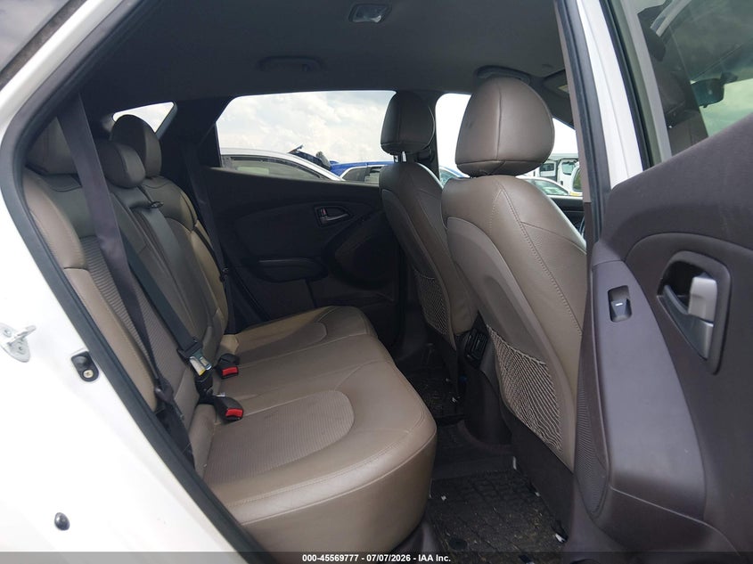 2015 Hyundai Tucson VIN KM8JUCAG0FU072559 IAAI salvage auction — NORMAL WEAR, Clear (North Carolina), sold $2,500 on 2026-07-29 (photo 8)