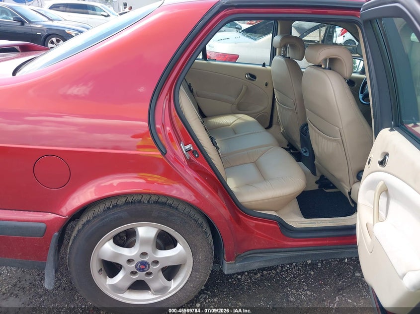 1999 Saab 9-5 VIN YS3EF45E4X3036663 IAAI salvage auction — NORMAL WEAR, Original (Ohio), sold $225 on 2026-07-16 (photo 8)