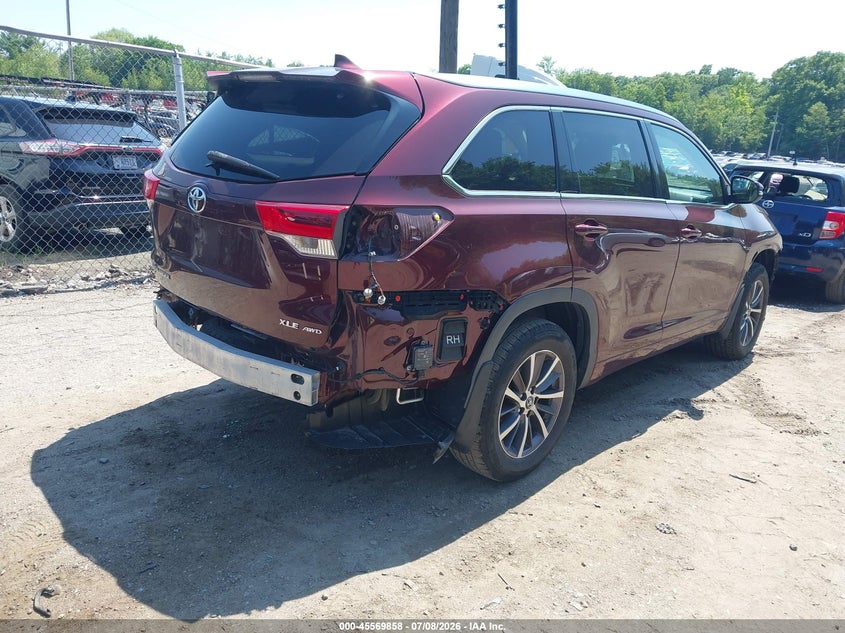 2018 Toyota Highlander VIN 5TDJZRFH3JS809065 IAAI salvage auction — FRONT & REAR, Salvage (Rhode Island), sold $8,950 on 2026-08-25 (photo 4)
