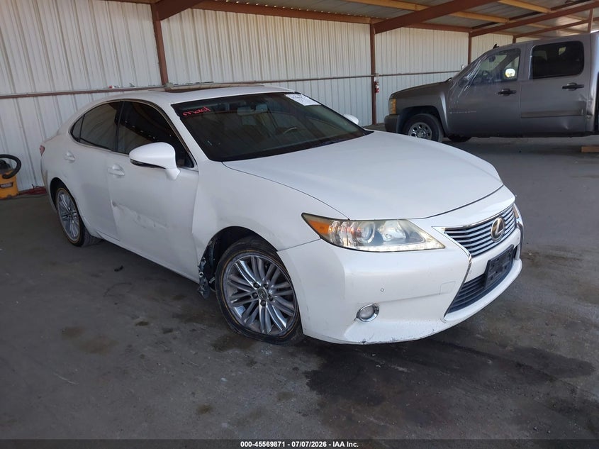 2014 Lexus ES VIN JTHBK1GG1E2116393 IAAI salvage auction — RIGHT FRONT, Salvage Title, sold $3,000 on 2026-07-23 (photo 1)