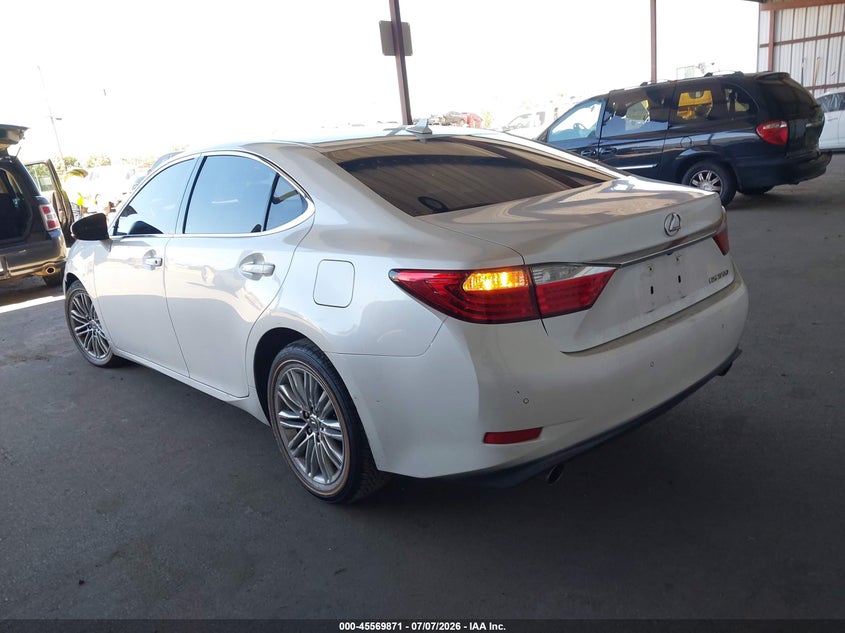 2014 Lexus ES VIN JTHBK1GG1E2116393 IAAI salvage auction — RIGHT FRONT, Salvage Title, sold $3,000 on 2026-07-23 (photo 3)