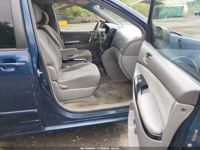 2005 Toyota Sienna VIN 5TDZA23C95S323568 IAAI salvage auction — NORMAL WEAR, Clear (Maryland), sold $875 on 2026-07-28 (photo 5)