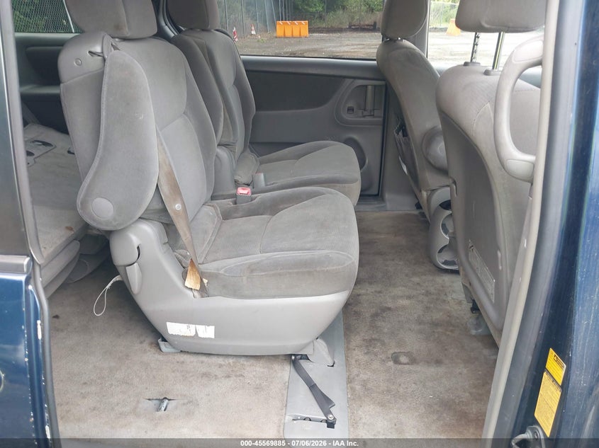 2005 Toyota Sienna VIN 5TDZA23C95S323568 IAAI salvage auction — NORMAL WEAR, Clear (Maryland), sold $875 on 2026-07-28 (photo 8)