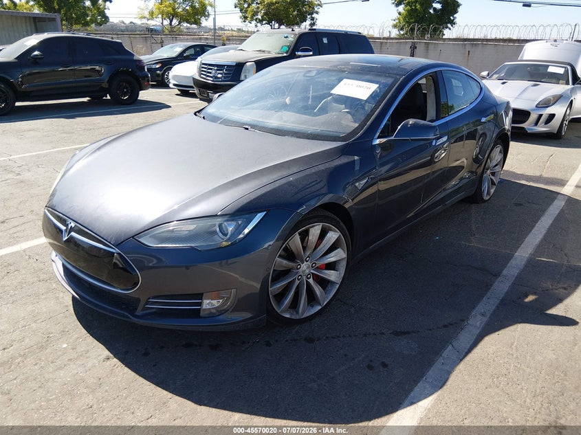 2015 Tesla Model s VIN 5YJSA1H47FF083990 IAAI salvage auction — FRONT END, Clear - Dealer Only (California), sold $9,100 on 2026-07-25 (photo 2)