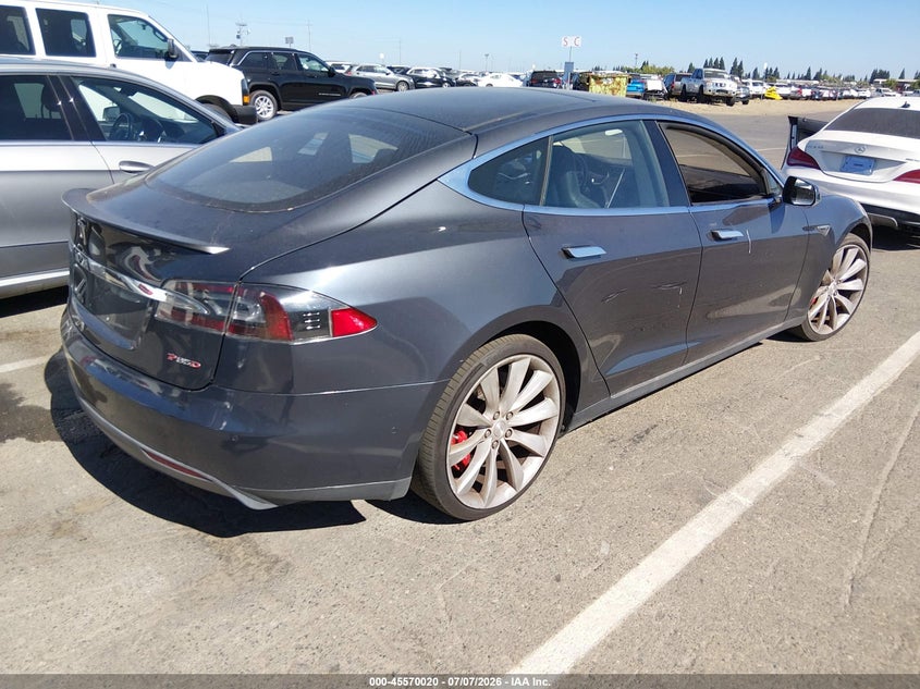 2015 Tesla Model s VIN 5YJSA1H47FF083990 IAAI salvage auction — FRONT END, Clear - Dealer Only (California), sold $9,100 on 2026-07-25 (photo 4)