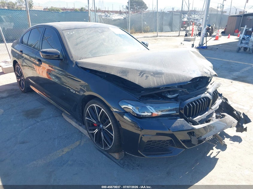 2022 BMW 5er VIN WBA13AG06NCH76498 IAAI salvage auction — FRONT END, Salvage (California), sold $11,100 on 2026-07-29 (photo 1)