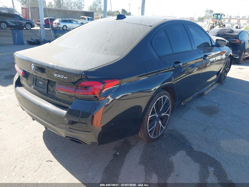 2022 BMW 5er VIN WBA13AG06NCH76498 IAAI salvage auction — FRONT END, Salvage (California), sold $11,100 on 2026-07-29 (photo 4)