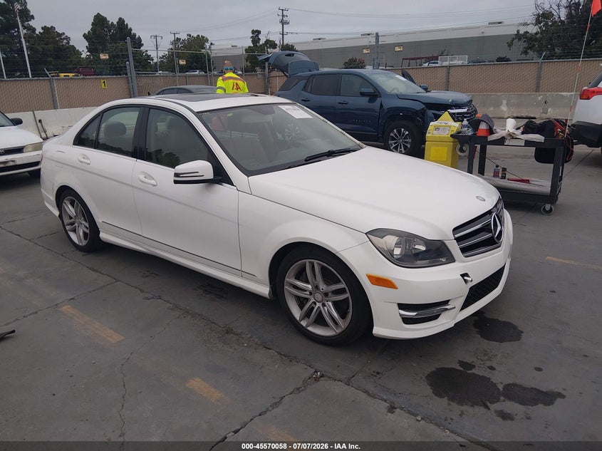 2014 Mercedes-benz C-klasse VIN WDDGF8AB9EA966477 IAAI salvage auction — LEFT SIDE, Salvage (California), sold $2,650 on 2026-07-27 (photo 1)