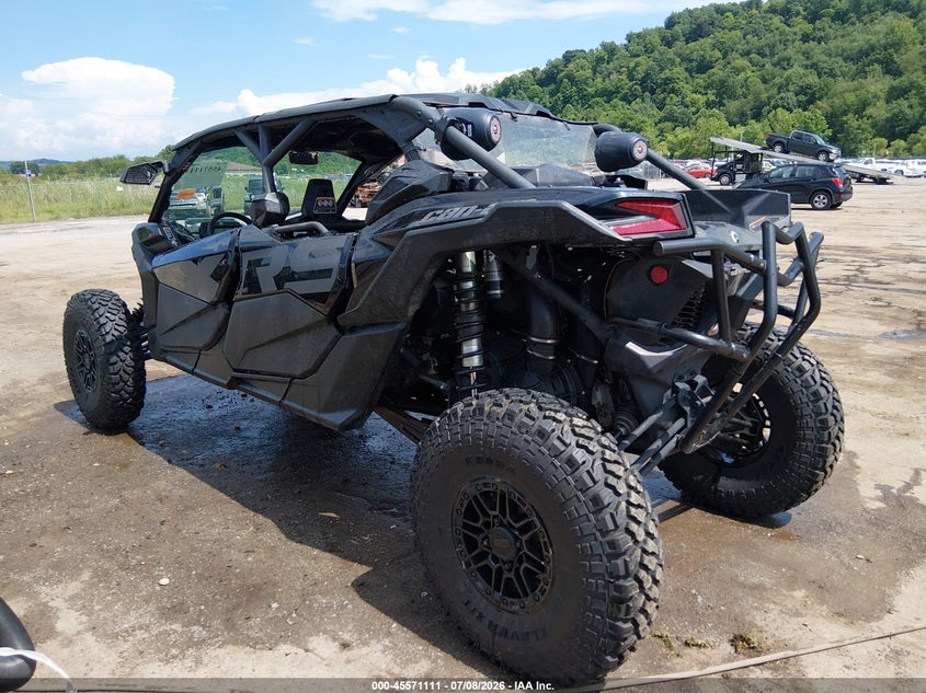 2025 Can-am/ brp Maverick VIN 3JBVNAV48SE003069 IAAI salvage auction — WATER/FLOOD, Salvage Title, sold $17,350 on 2026-08-06 (photo 3)