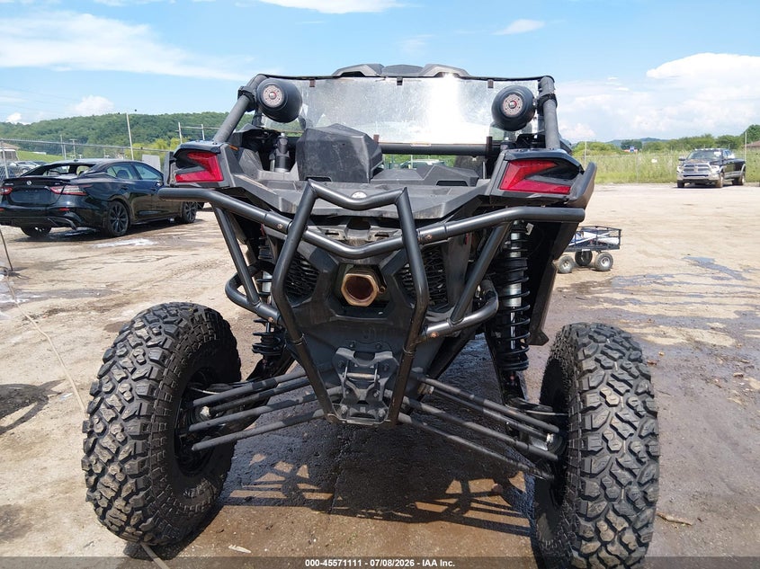 2025 Can-am/ brp Maverick VIN 3JBVNAV48SE003069 IAAI salvage auction — WATER/FLOOD, Salvage Title, sold $17,350 on 2026-08-06 (photo 6)
