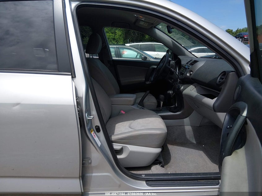 2009 Toyota Rav4 VIN JTMBF33V395015057 IAAI salvage auction — FRONT & REAR, Salvage - Greater Than 75% (Maryland), sold $1,300 on 2026-08-02 (photo 5)