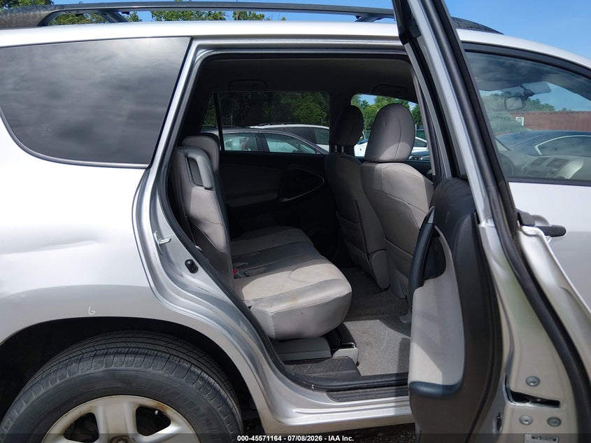 2009 Toyota Rav4 VIN JTMBF33V395015057 IAAI salvage auction — FRONT & REAR, Salvage - Greater Than 75% (Maryland), sold $1,300 on 2026-08-02 (photo 8)