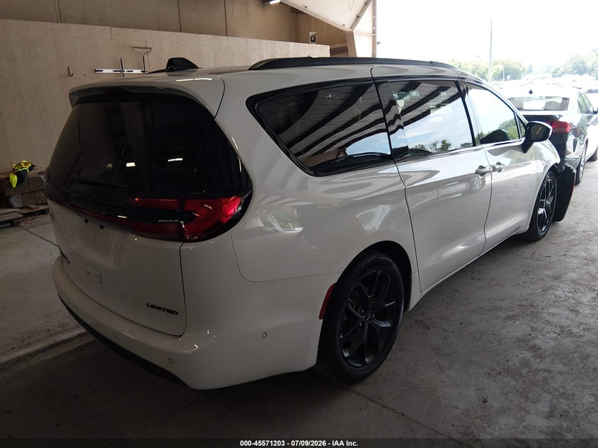 2025 Chrysler Pacifica VIN 2C4RC1GG5SR510425 IAAI salvage auction — FRONT END, Salvage Title, sold $14,600 on 2026-07-26 (photo 4)