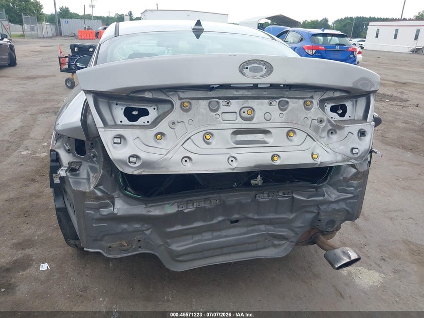 2018 Kia Optima VIN 5XXGT4L36JG259675 IAAI salvage auction — REAR END, Clear (Virginia), sold $25 on 2026-07-28 (photo 6)
