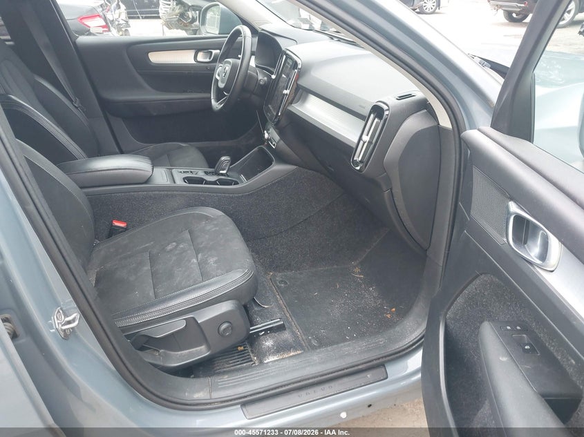 2020 Volvo Xc40 VIN YV4162UK6L2331732 IAAI salvage auction — FRONT END, Salvage (Virginia), sold $4,425 on 2026-07-31 (photo 5)