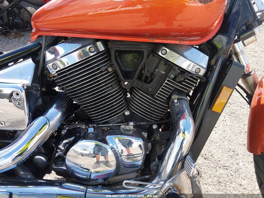 2006 Honda Vt750 VIN JH2RC44026K011022 IAAI salvage auction — FRONT & REAR, Rebuildable (Florida), sold $25 on 2026-07-29 (photo 8)